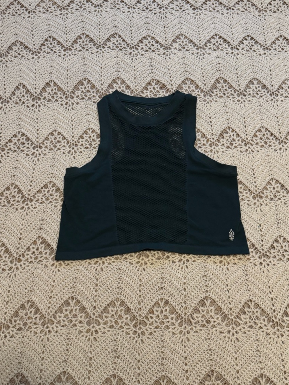 FP Movement by Free People Mesh In Session Cropped Tank – Hunter Green – M/L